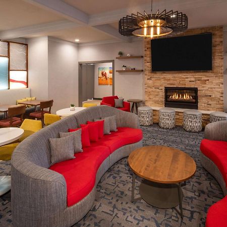 Hampton Inn Pullman Ngoại thất bức ảnh